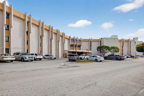 411-9678 Fontainebleau Blvd, Miami, FL, 33172-4145 | Card Image
