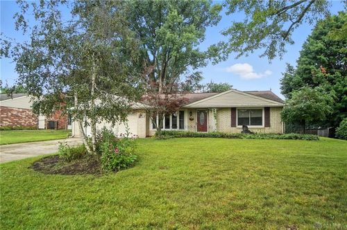 2151 Plantation Trl, Bellbrook, OH, 45305-1459 | Card Image