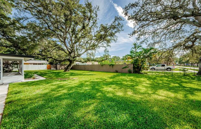 Huge 1/3 Acre Lot | Image 32