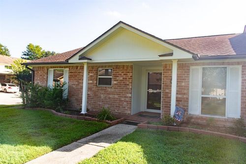 3878 Laura Leigh Dr, Friendswood, TX, 77546-4159 | Card Image