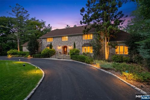 963 Huron Road, Franklin Lakes, NJ, 07417 | Card Image