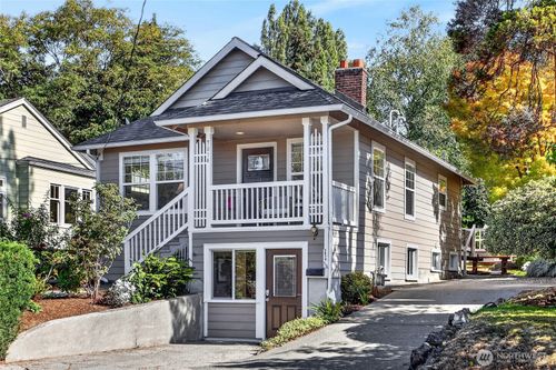 7014 Brooklyn Ave Ne, Seattle, WA, 98115-5648 | Card Image