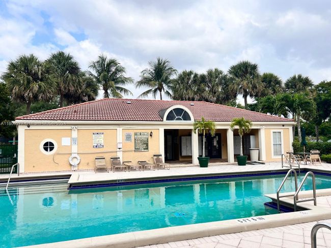 APT-1236 - 733 Riverside Dr, Condo with 1 bedrooms, 1 bathrooms and null parking in Coral Springs FL | Image 32