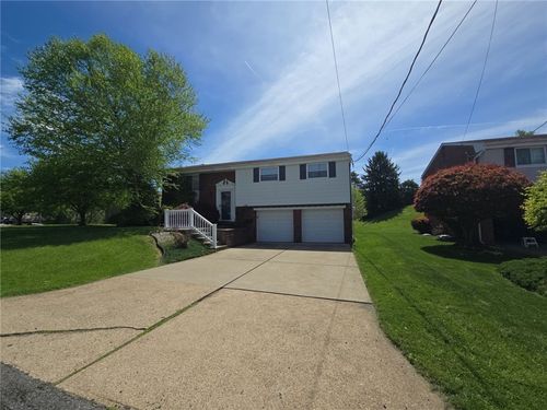 103 Castle Dr, West Mifflin, PA, 15122-2928 | Card Image