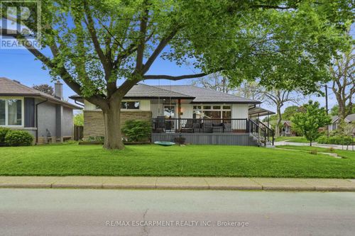 150 Mountville Ave, Hamilton, ON, L9A1E7 | Card Image