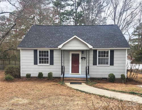 305 Louise Ave, Rockingham, NC, 28379-3156 | Card Image