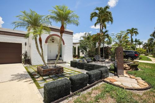 6590 Fountains Cir, Lake Worth, FL, 33467-5740 | Card Image