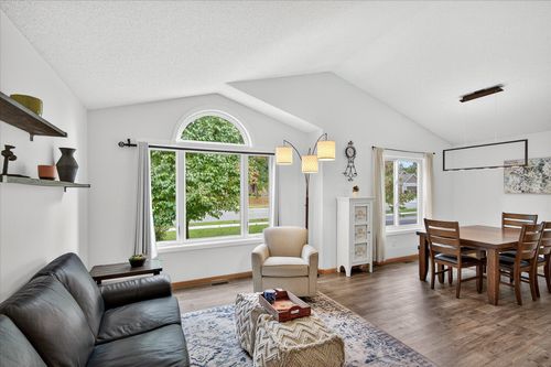 1852 129th Ave Ne, Blaine, MN, 55449-4970 | Card Image