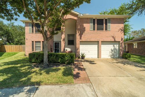 1707 Oak Valley Dr, Kemah, TX, 77565-8109 | Card Image