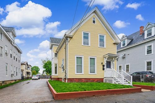 23 7th Ave, Haverhill, MA, 01830-3920 | Card Image