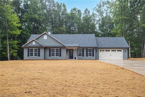 7535 Mcgee Rd, Rural Hall, NC, 27045-9695 | Card Image