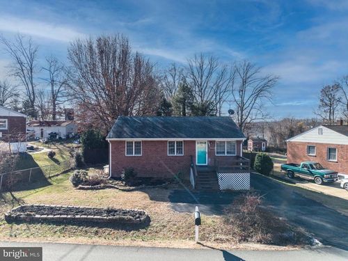 15910 Crest Dr, WOODBRIDGE, VA, 22191-4211 | Card Image