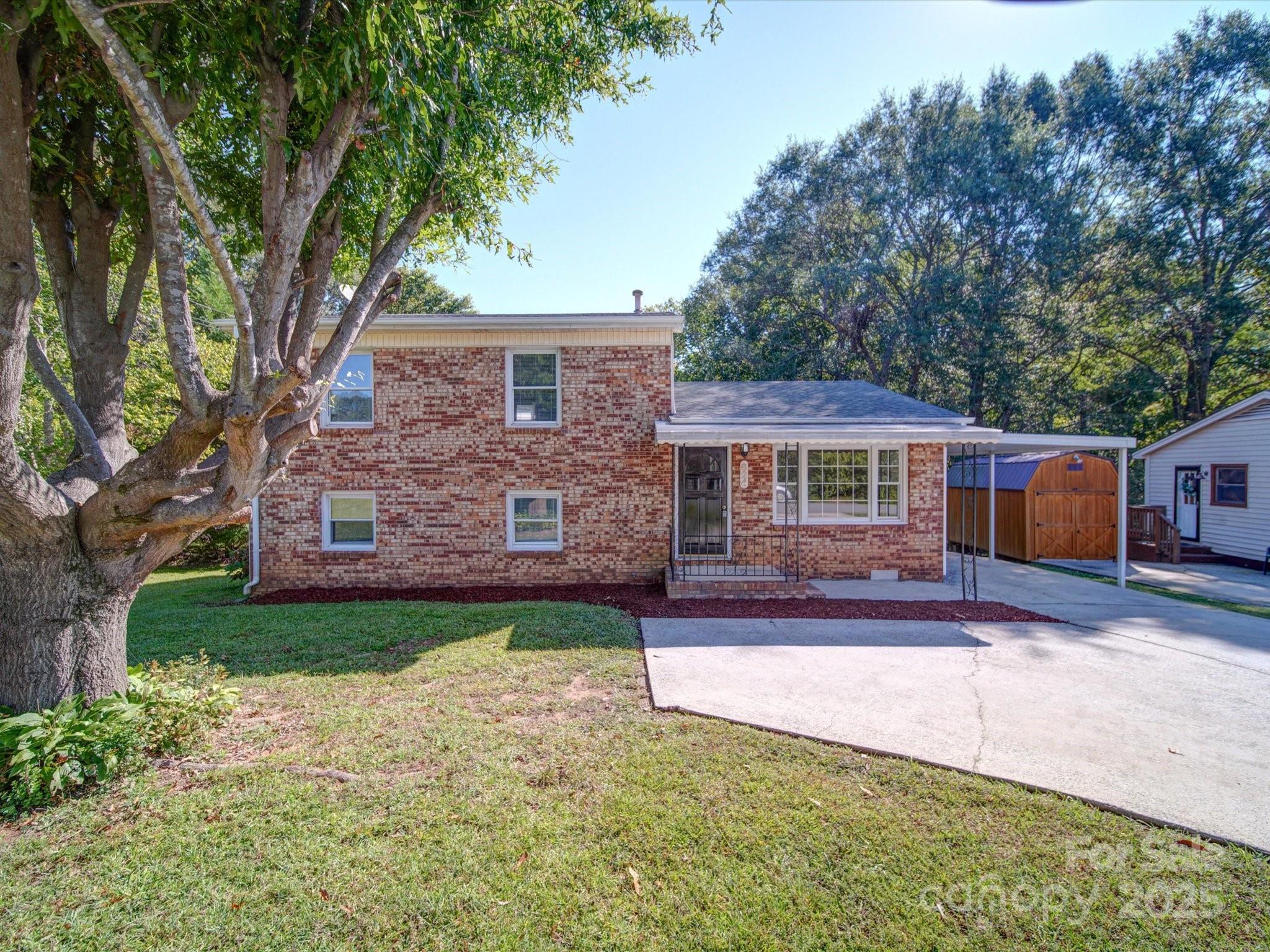 Newcastle Rd, Gastonia, NC 28052
