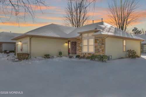 13 Sedgwick Sq, Jackson, NJ, 08527-3916 | Card Image