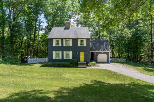 15 Oxbow Ln, Derry, NH, 03038-4534 | Card Image