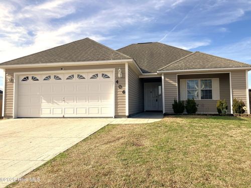 406 John Deere Ct, Richlands, NC, 28574-8001 | Card Image