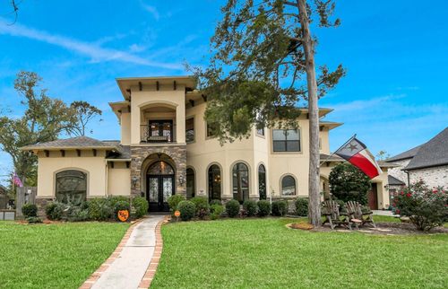 1611 Lynnview Dr, Houston, TX, 77055-3429 | Card Image