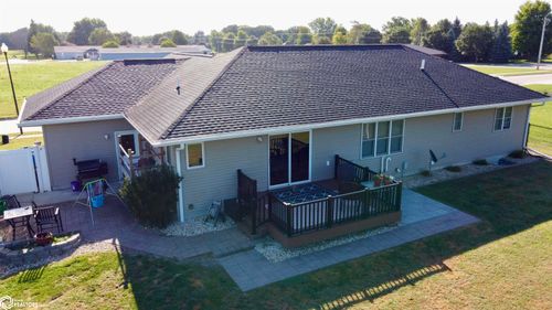 306 Briarwood Bnd, Jefferson, IA, 50129-4720 | Card Image
