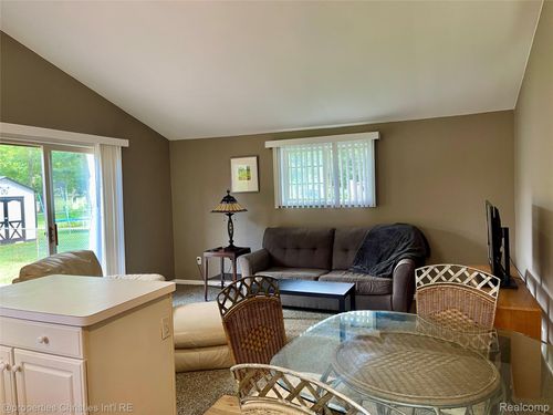 374 W Grand Traverse St, Commerce Township, MI, 48382-2740 | Card Image