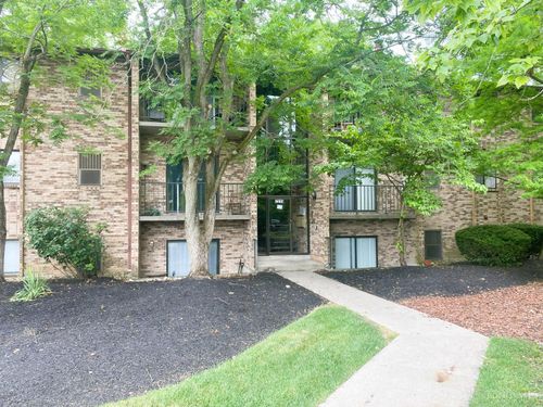 7215 Creekview Dr, Cincinnati, OH, 45247-2599 | Card Image
