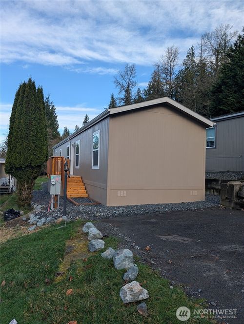 spc-131-4000 Flynn St, Bellingham, WA, 98229-6050 | Card Image