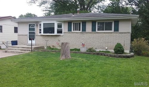 1150 Clark St, Florissant, MO, 63031-4624 | Card Image