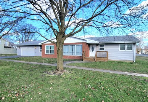 100 N Bridge St, Aroma Park, IL, 60910-1033 | Card Image