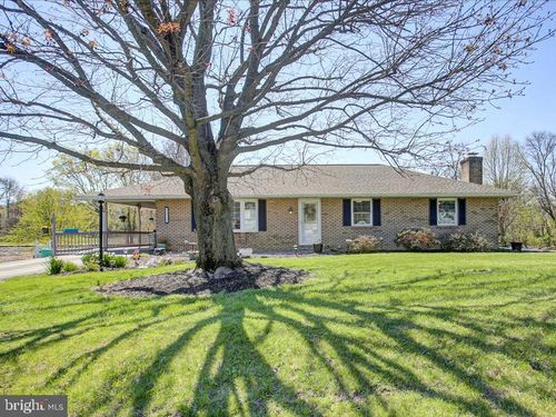16829 Sterling Rd, WILLIAMSPORT, MD, 21795-3159 | Card Image