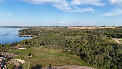 8 Whitetail Close, Rochon Sands, AB, T0C2L0 | Card Image