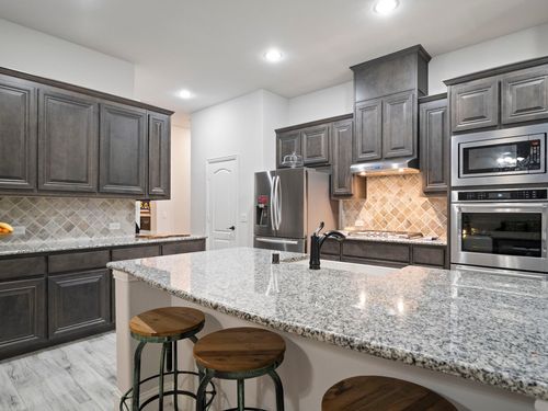 4701 Camp Verde Cir, Sherman, TX, 75092-4128 | Card Image