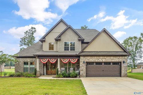 29332 Carnaby Ln, Toney, AL, 35773-4609 | Card Image