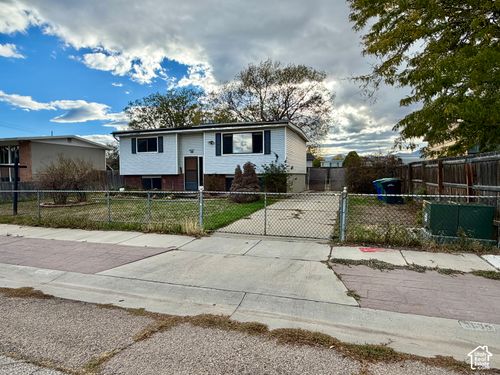 8688 S 3680 W, West Jordan, UT, 84088-5525 | Card Image