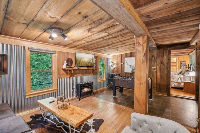 85 Clear Lake Ct, Home with 3 bedrooms, 2 bathrooms and null parking in Ellijay GA | Image 14