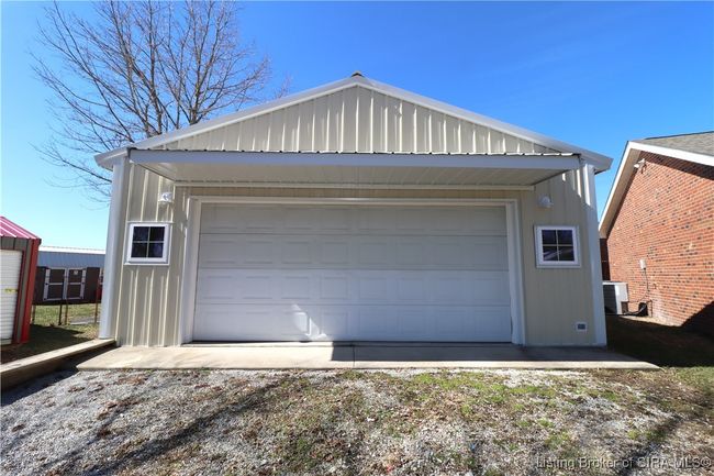 603 W Kristie Avenue, Home with 4 bedrooms, 2 bathrooms and null parking in Pekin IN | Image 13