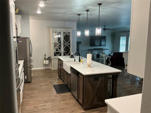 2704 Se 22nd St, Moore, OK, 73160-5412 | Card Image