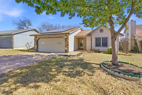 9705 Woodshire Dr, Austin, TX, 78748-6153 | Card Image