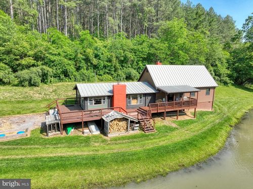 1263 Thompson Hollow Rd, BENTONVILLE, VA, 22610-2411 | Card Image