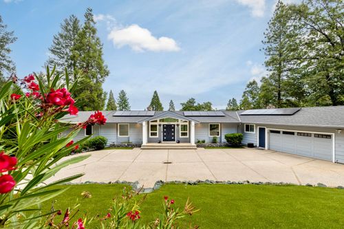 11732 Forest View Dr, Nevada City, CA, 95959-3535 | Card Image