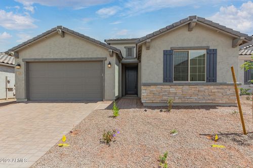 8529 S 67th Dr, Laveen, AZ, 85339-5710 | Card Image