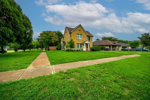 a-902 S Oak Cliff Blvd, Dallas, TX, 75208-7433 | Card Image