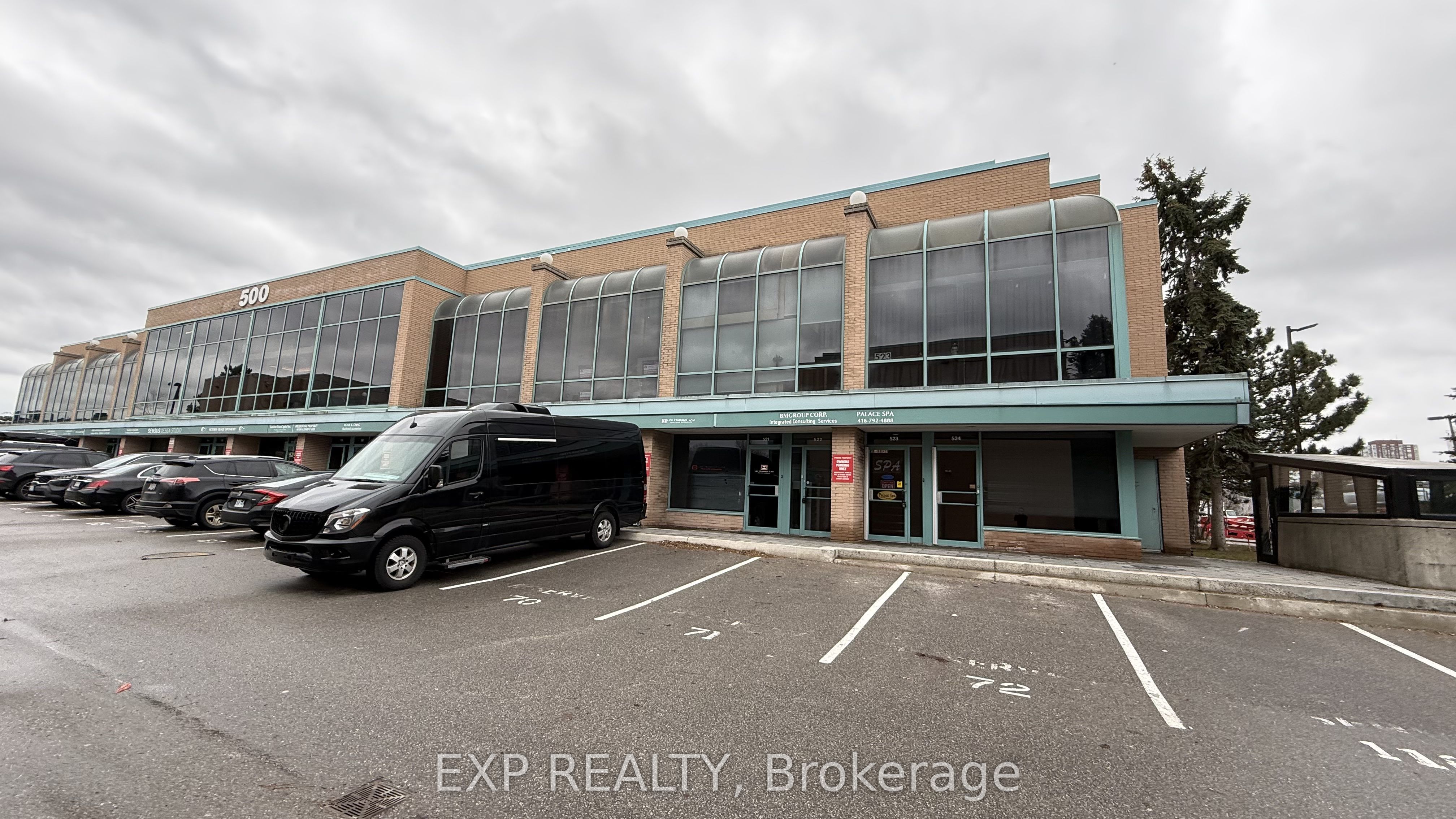 Commercial Sale in Toronto C13 4
