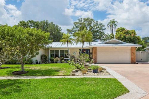 1883 Oakdale Ln N, Clearwater, FL, 33764-6440 | Card Image