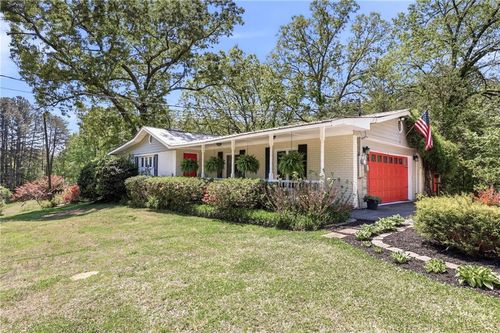 238 Currahee Cir, Toccoa, GA, 30577-8593 | Card Image