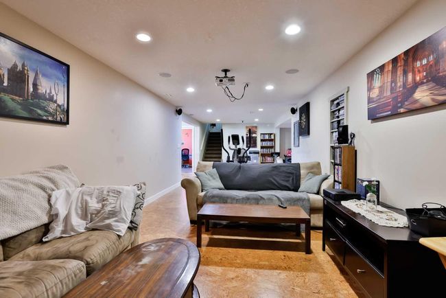 3.43 Acres, House other with 4 bedrooms, 3 bathrooms and null parking in Raymond AB | Image 29
