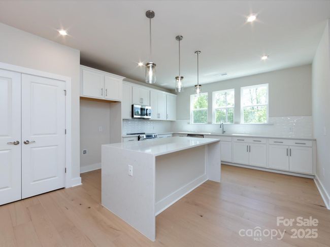 1518 Levy Way, Townhouse with 3 bedrooms, 4 bathrooms and null parking in Charlotte NC | Image 13