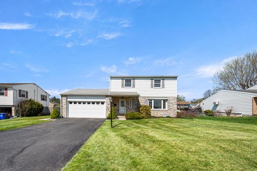 416 Laurelwood Dr, DOUGLASSVILLE, PA, 19518-1012 | Card Image