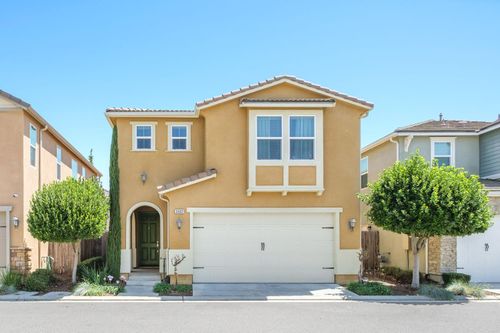 3482 Elevations Way, Clovis, CA, 93619-8024 | Card Image