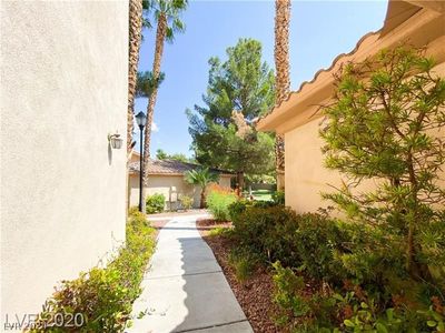 4611 - 2050 W Warm Springs Road, Condo with 3 bedrooms, 2 bathrooms and null parking in Henderson NV | Image 2