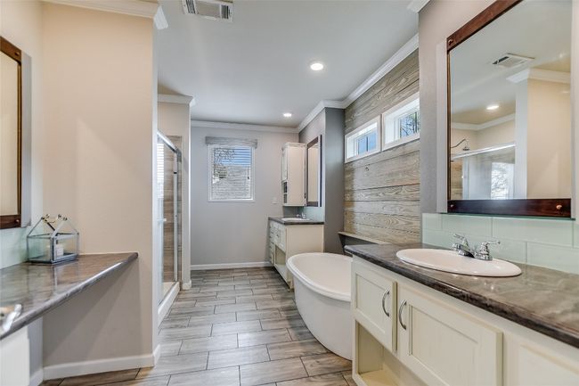 604 County Road 136 A, House other with 4 bedrooms, 2 bathrooms and 2 parking in Kingsland TX | Image 13