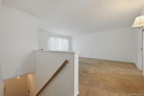 252-15-64 212th St, Bayside, NY, 11360-1110 | Card Image